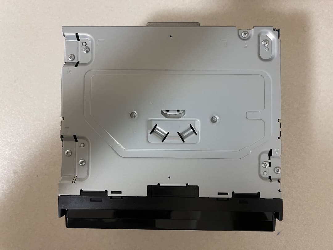 Pioneer AVIC-RZ06 カーナビゲーションシステム