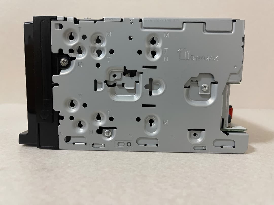 Pioneer AVIC-RZ06 カーナビゲーションシステム