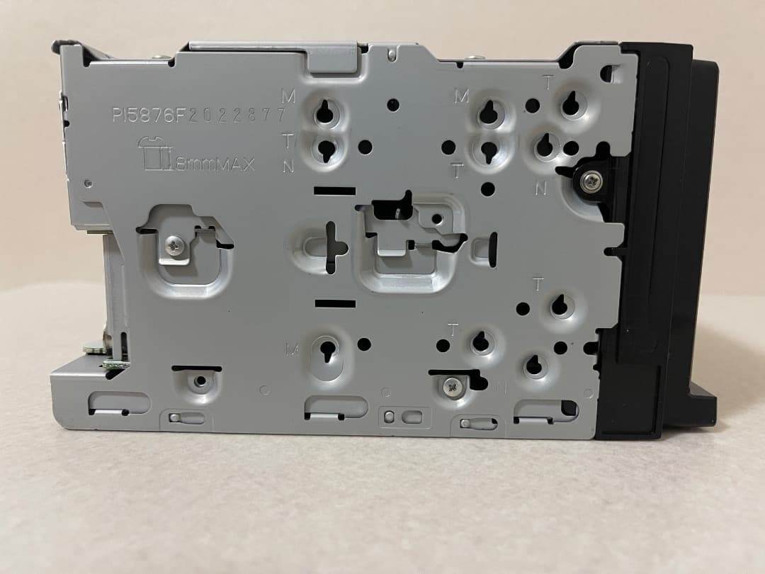 Pioneer AVIC-RZ06 カーナビゲーションシステム