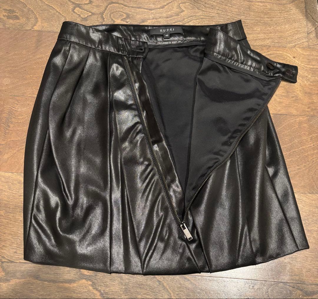 GUCCI黒いミニスカート w64 H94 着丈41cm