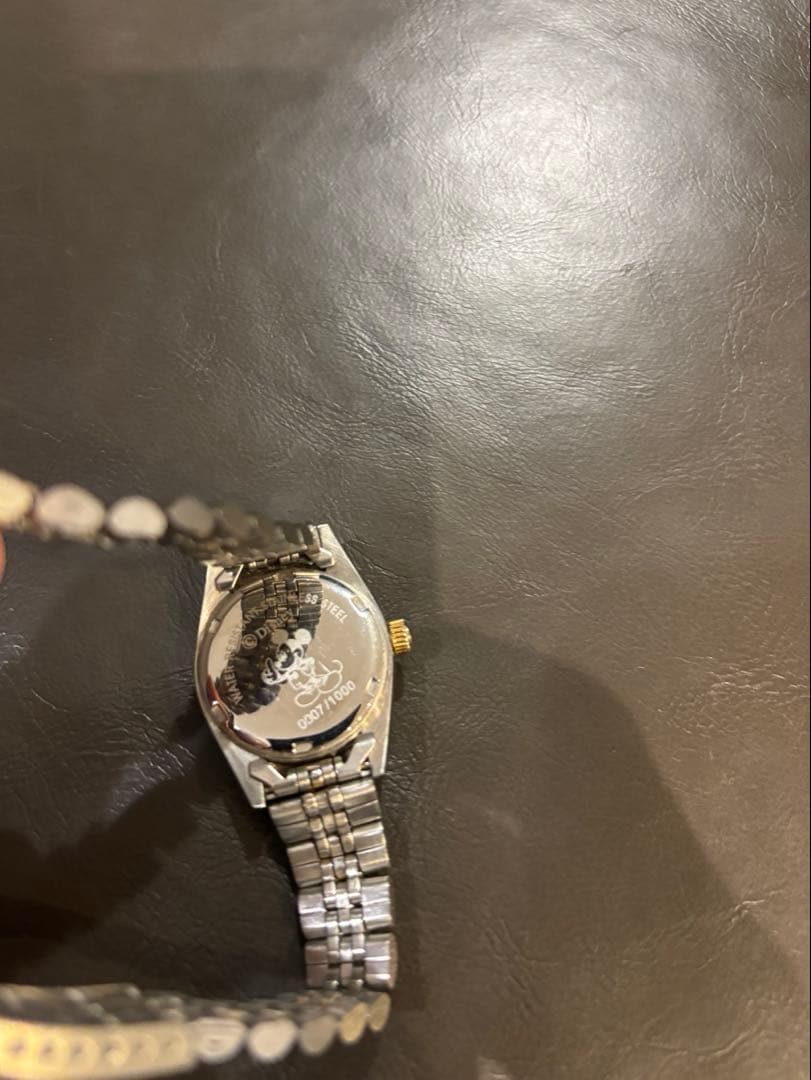 【美品】ミッキーマウス 腕時計 クォーツ