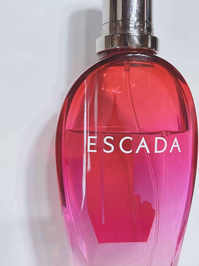 ESCADA セクシーグラフィティ100ml
