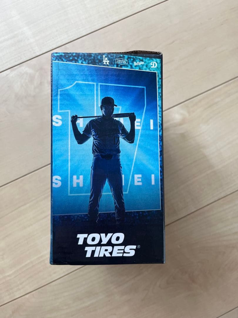 大谷OHTANI 50/50 ボブルヘッド + マガジン二冊のセット