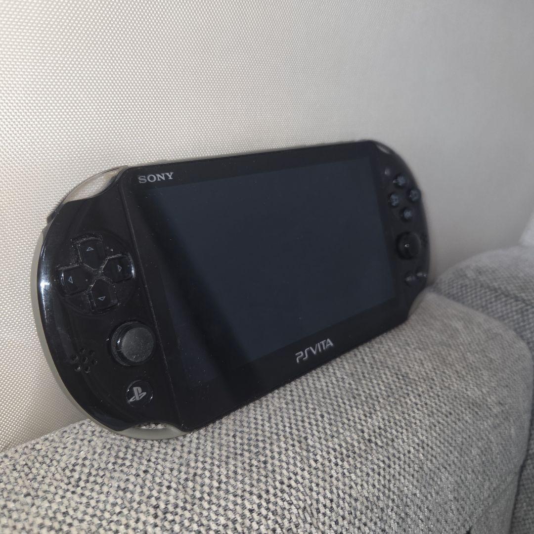 psvita（箱・充電器なし、付属品なし）+ソフト4本