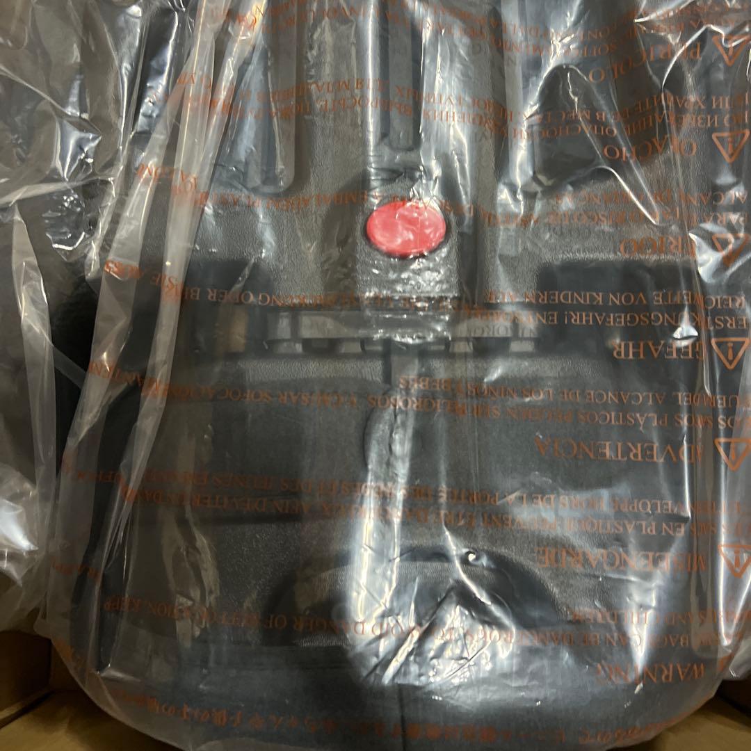 コンビ R129対応ジュニアシート 3歳頃から12歳頃まで