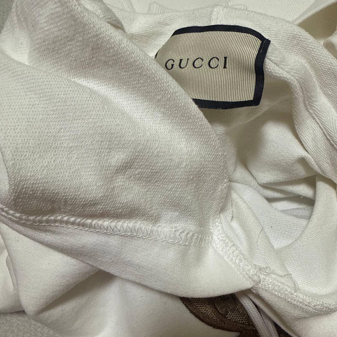GUCCI ホワイト クマ刺繍 パーカー