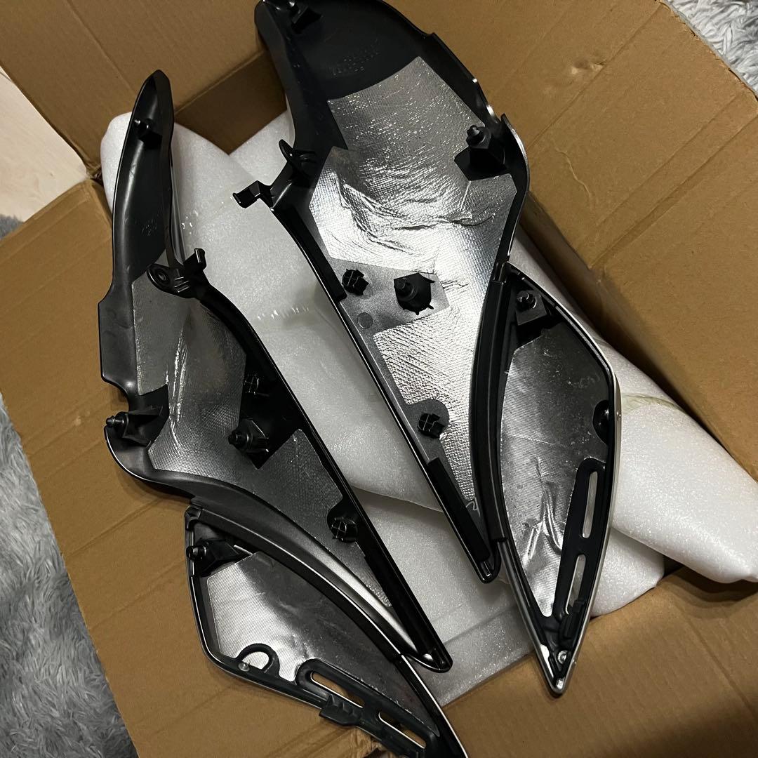 z900rs純正サイドカウル　シルバー