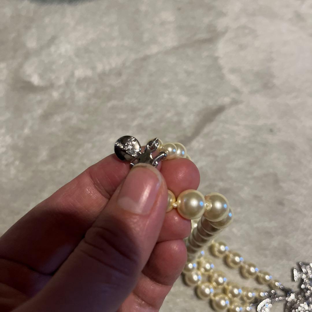 パールとクリスタルのネックレスVivienneWestwood