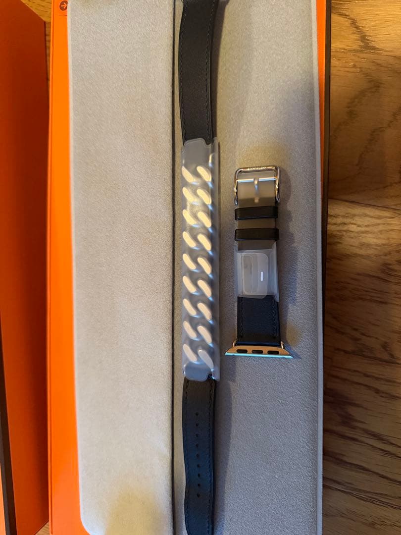 Apple Watch 9 hermes 本体 & グルメットメタルバンド