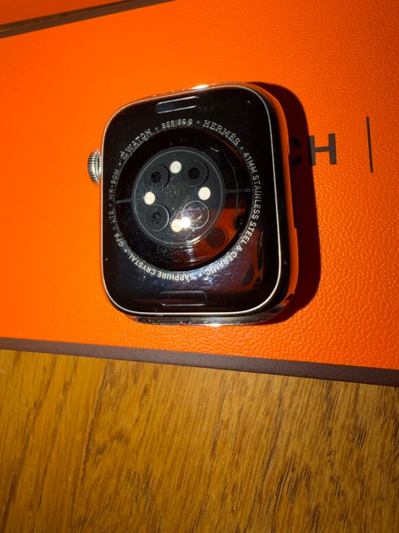 Apple Watch 9 hermes 本体 & グルメットメタルバンド