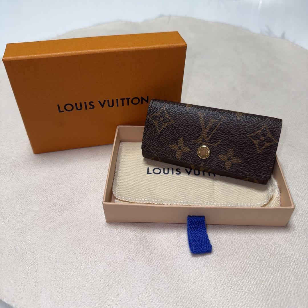 LOUIS VUITTON ブラウンレザーキーケース