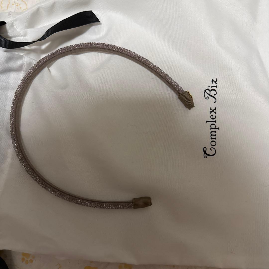 Complex Biz ブラウン　ビーズヘアバンド