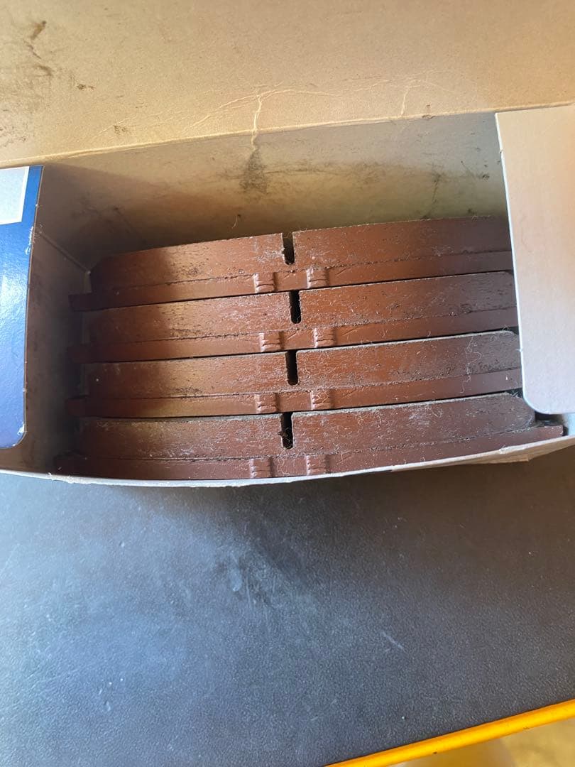 さらに値下げ　rzn152 ハイラックス　ニューハイ　キャリパー　新品