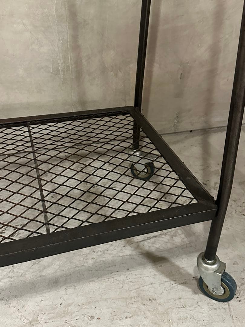 【東京都内23区配送無料】定価4万円　アイアン　ハンガー　ラック　スタンド