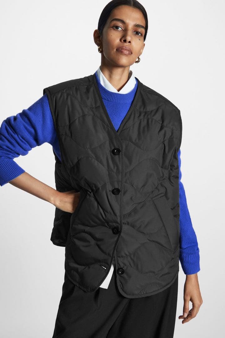 【海】COS キルティングベスト