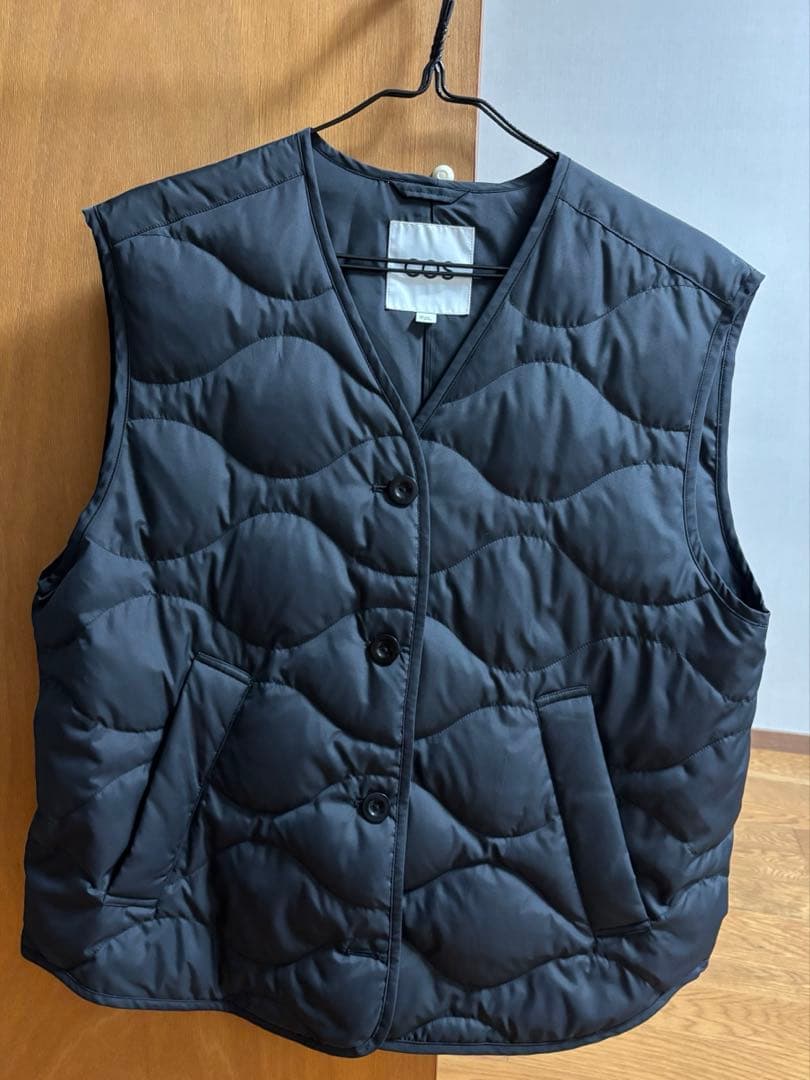 【海】COS キルティングベスト