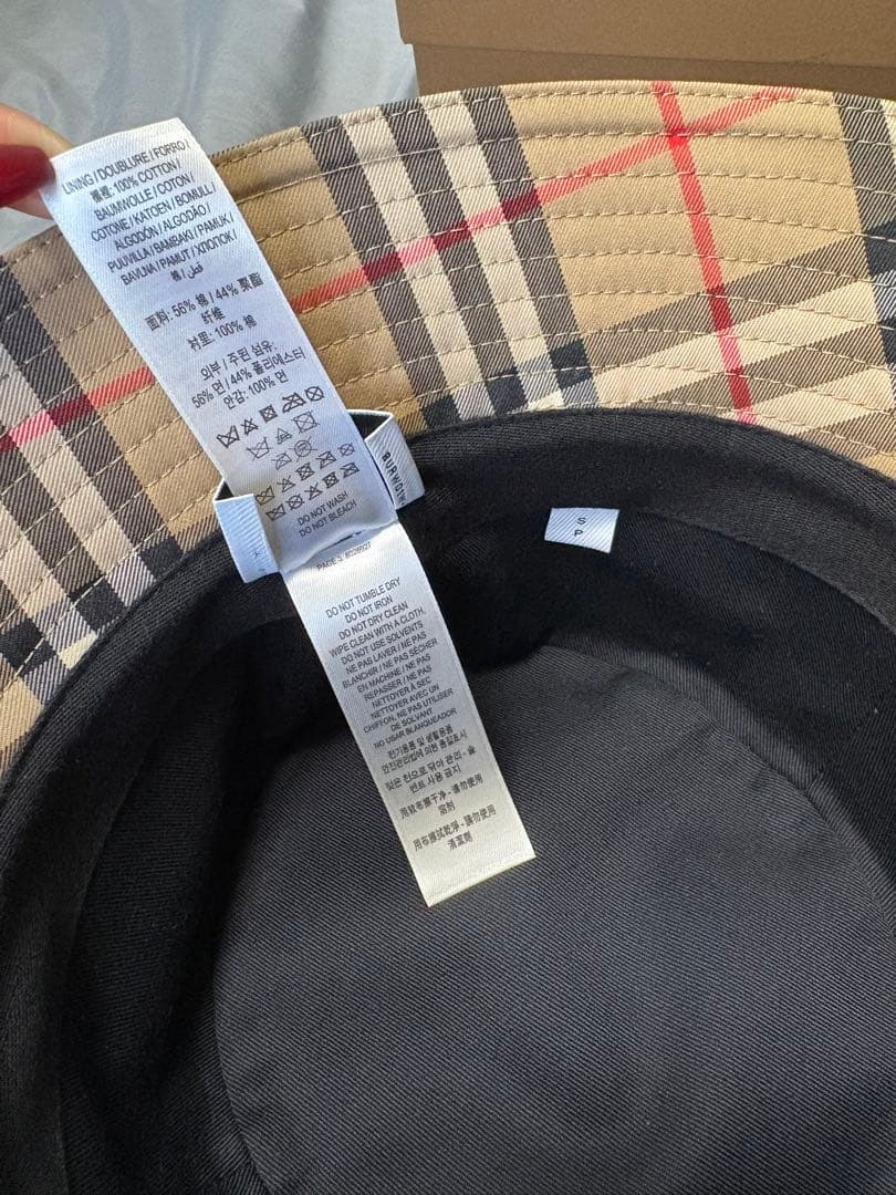 【なちゅ】BURBERRY バケハ【正規品】 ☆2月限定 割引特典あり☆