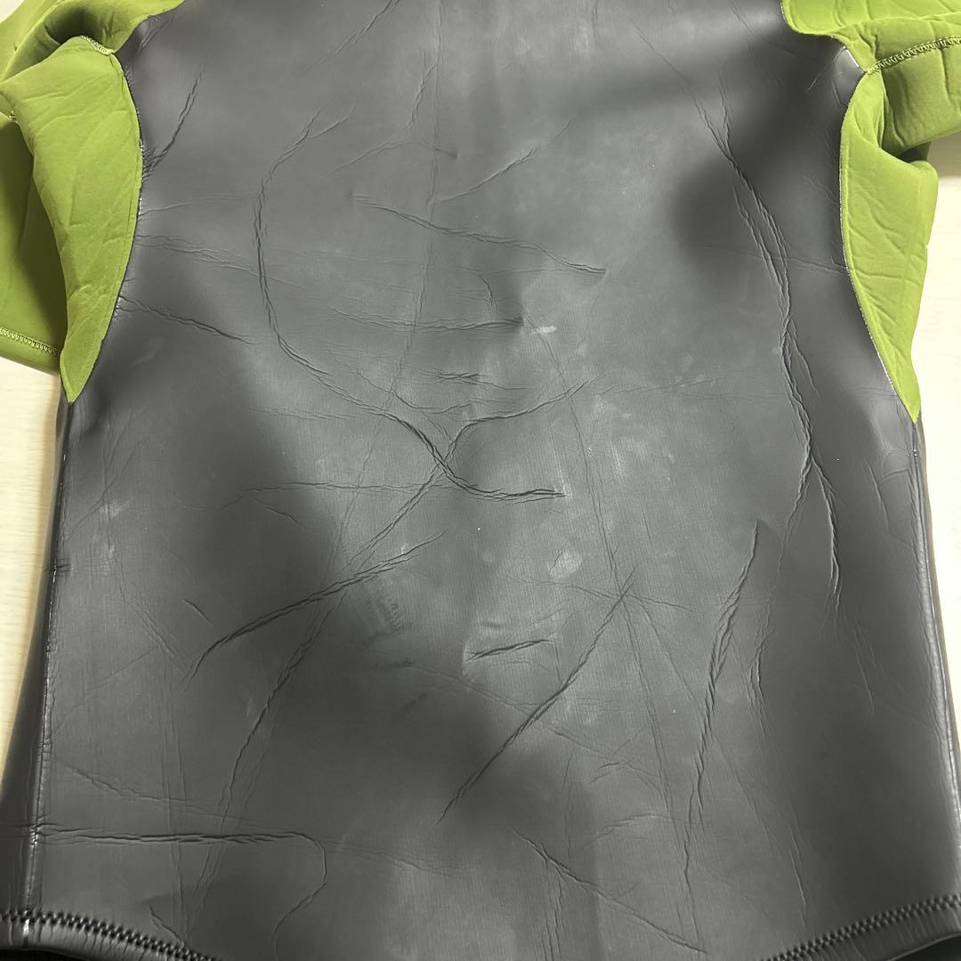 Deus Ex Machina タッパー Mサイズ ブラック/グリーン