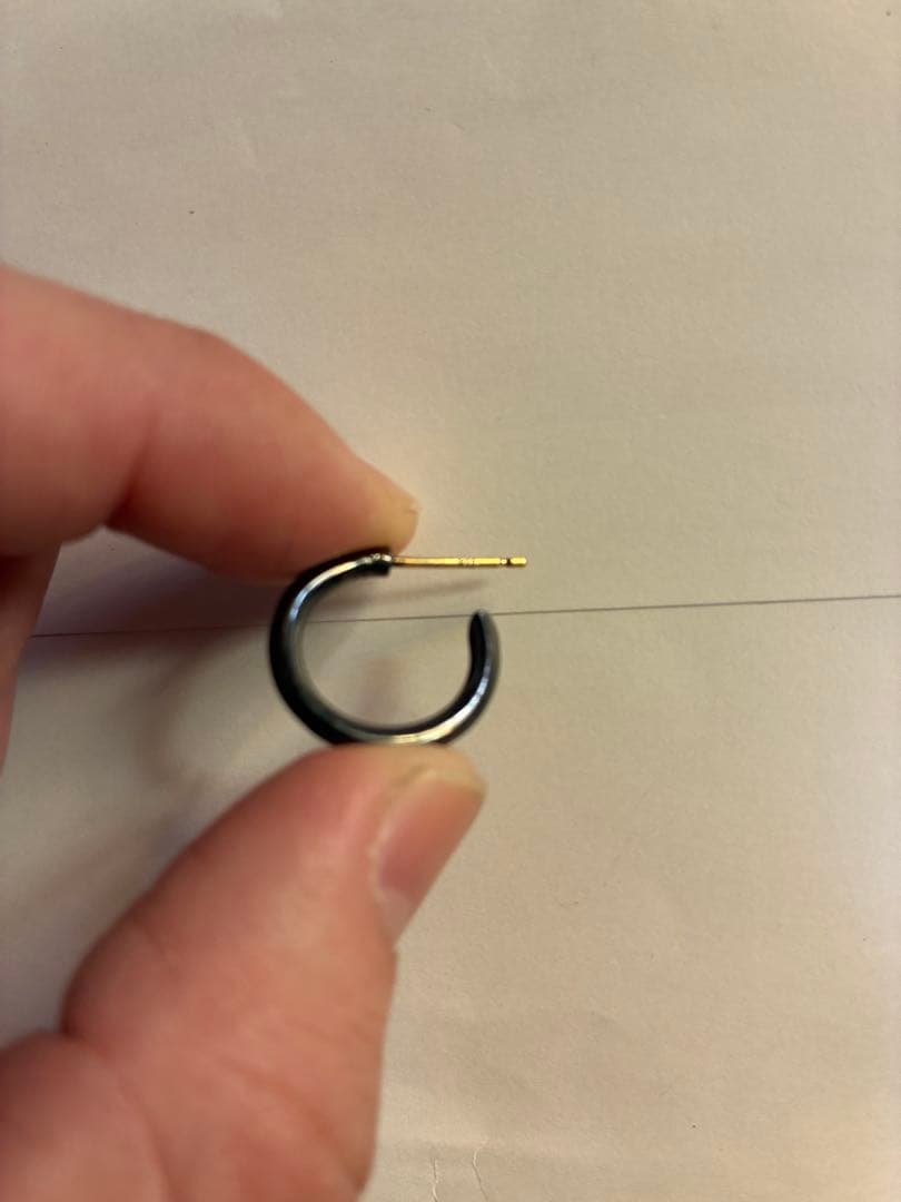 CAREERING キャリアリング ピアス ブラック 片耳 301