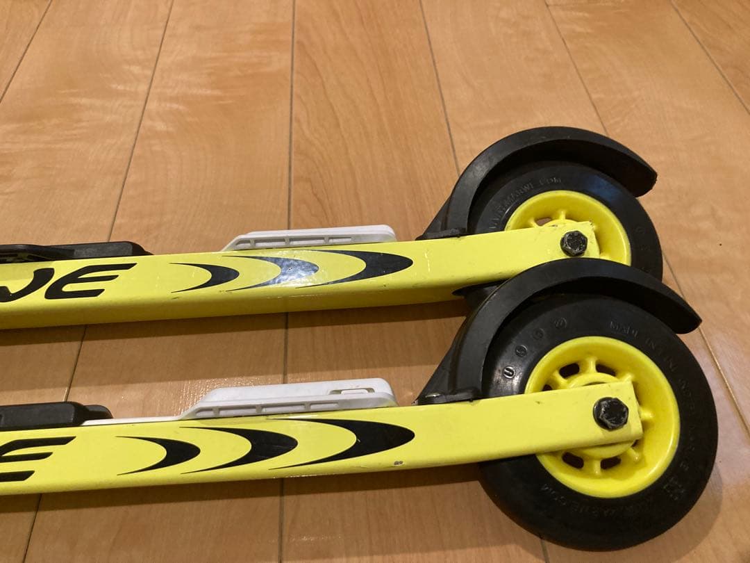 クロスカントリースキー　ローラースキー