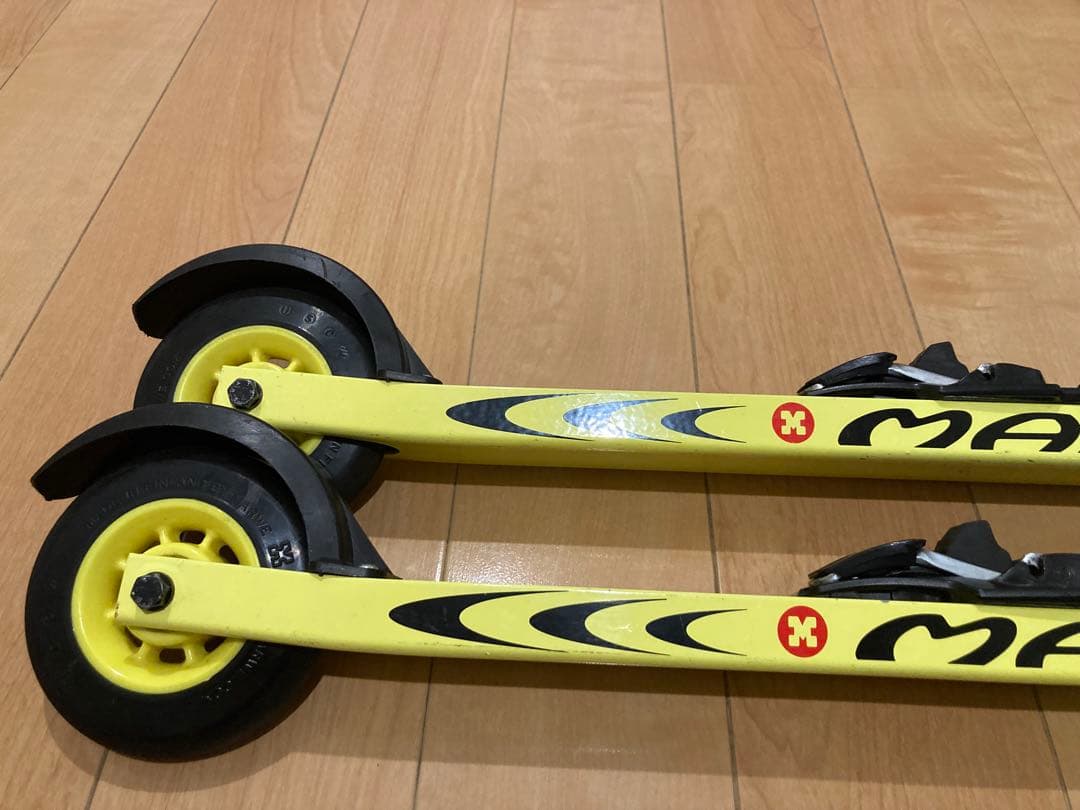 クロスカントリースキー　ローラースキー