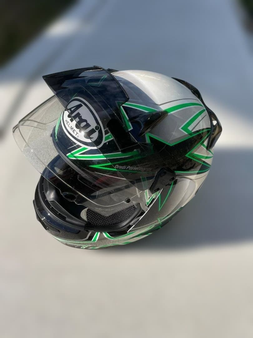 araiフルフェイスヘルメットLサイズ