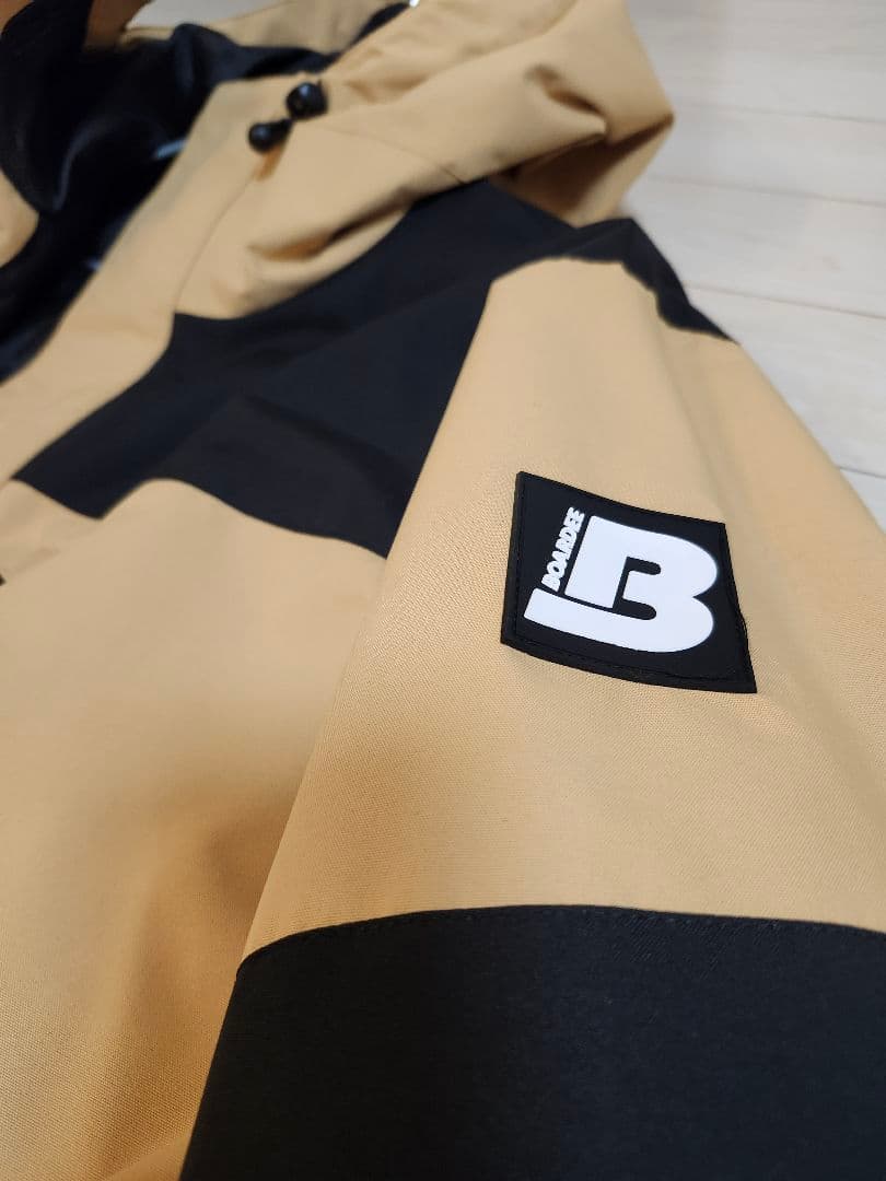 【美品】ゆうちゃみ×BOARDEE ボーディー　スノーウェア　スノーボード