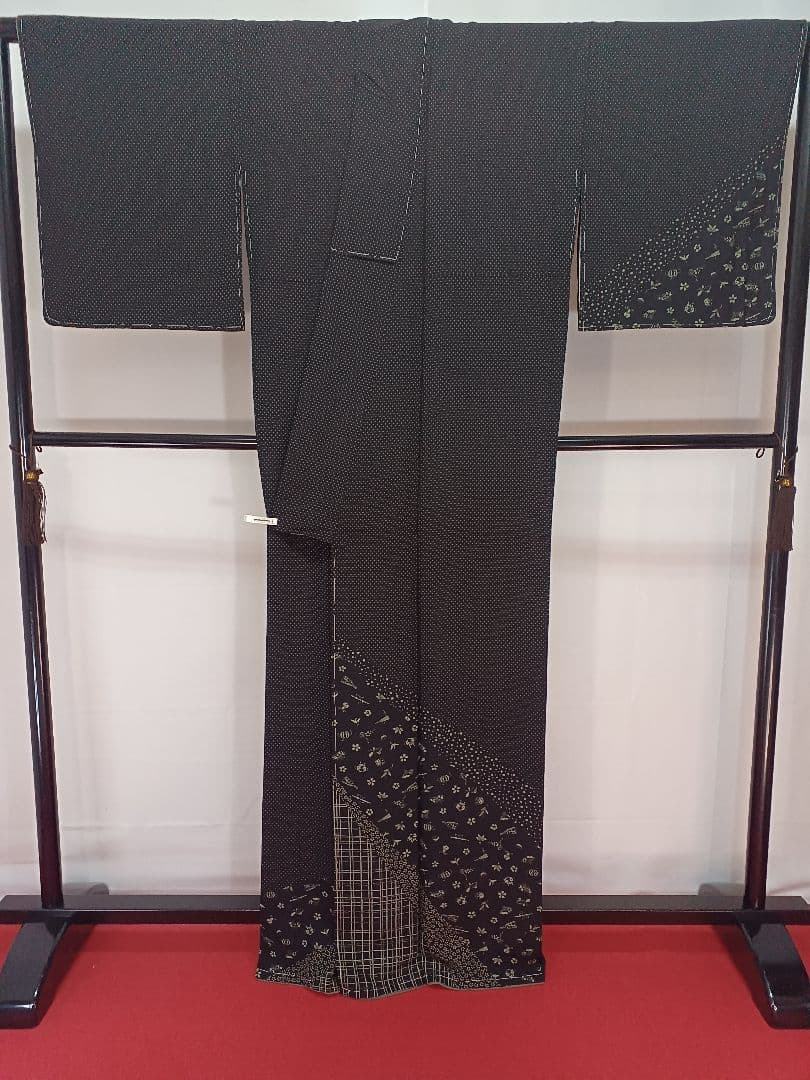 ［付下げ］新品未使用品　しつけ有り　作家物　落款有り　K-386