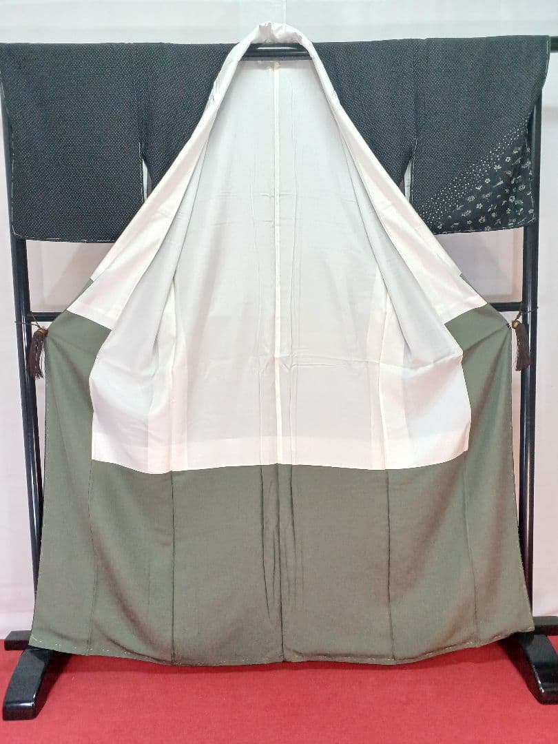 ［付下げ］新品未使用品　しつけ有り　作家物　落款有り　K-386