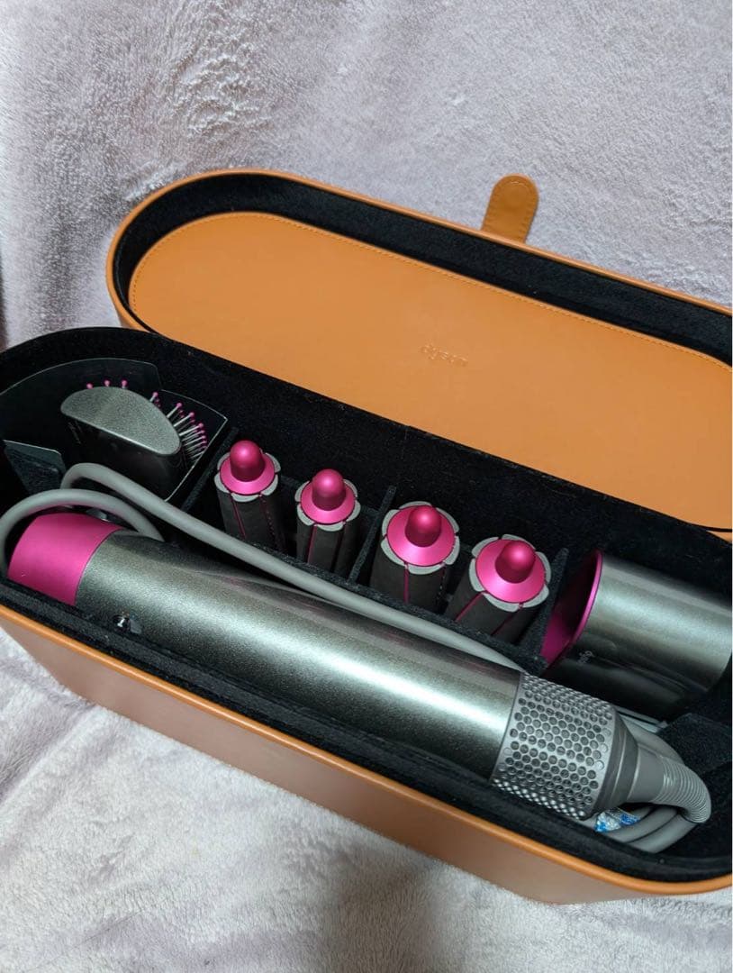 ダイソン　エアラップ　ヘアスタイラー　HS01