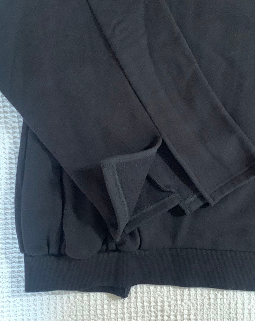 nägonstans ブラック スウェット