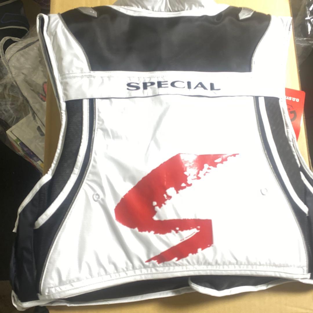 ダイワ￼スペシャル フロートショートベスト ライトグレーDV1124F 2XL