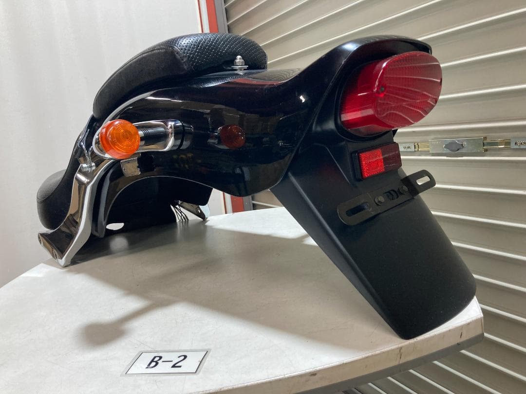 B2　ドラッグスター400スタンダード　純正リアフェンダーSET