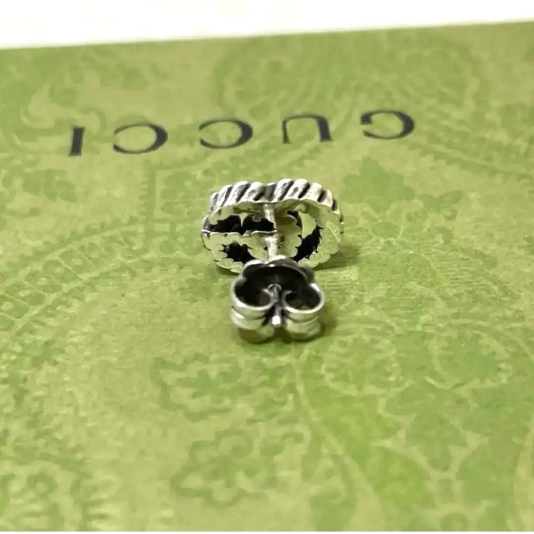 【極美品】グッチ　マーモントGG ツイストピアス片耳　希少　925 アラベスク