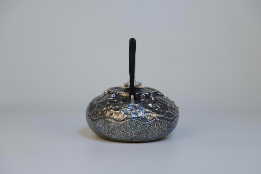 純銀製 平丸形 鎚目打 湯沸 湯沸 銀瓶 煎茶道具