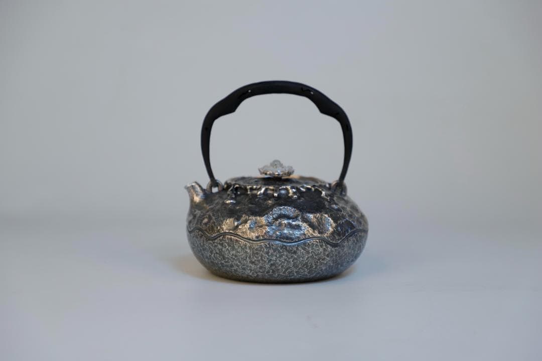 純銀製 平丸形 鎚目打 湯沸 湯沸 銀瓶 煎茶道具