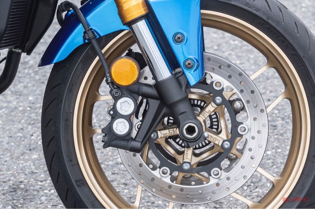 ヤマハXSR900 2022-純正フロントブレーキキャリパー