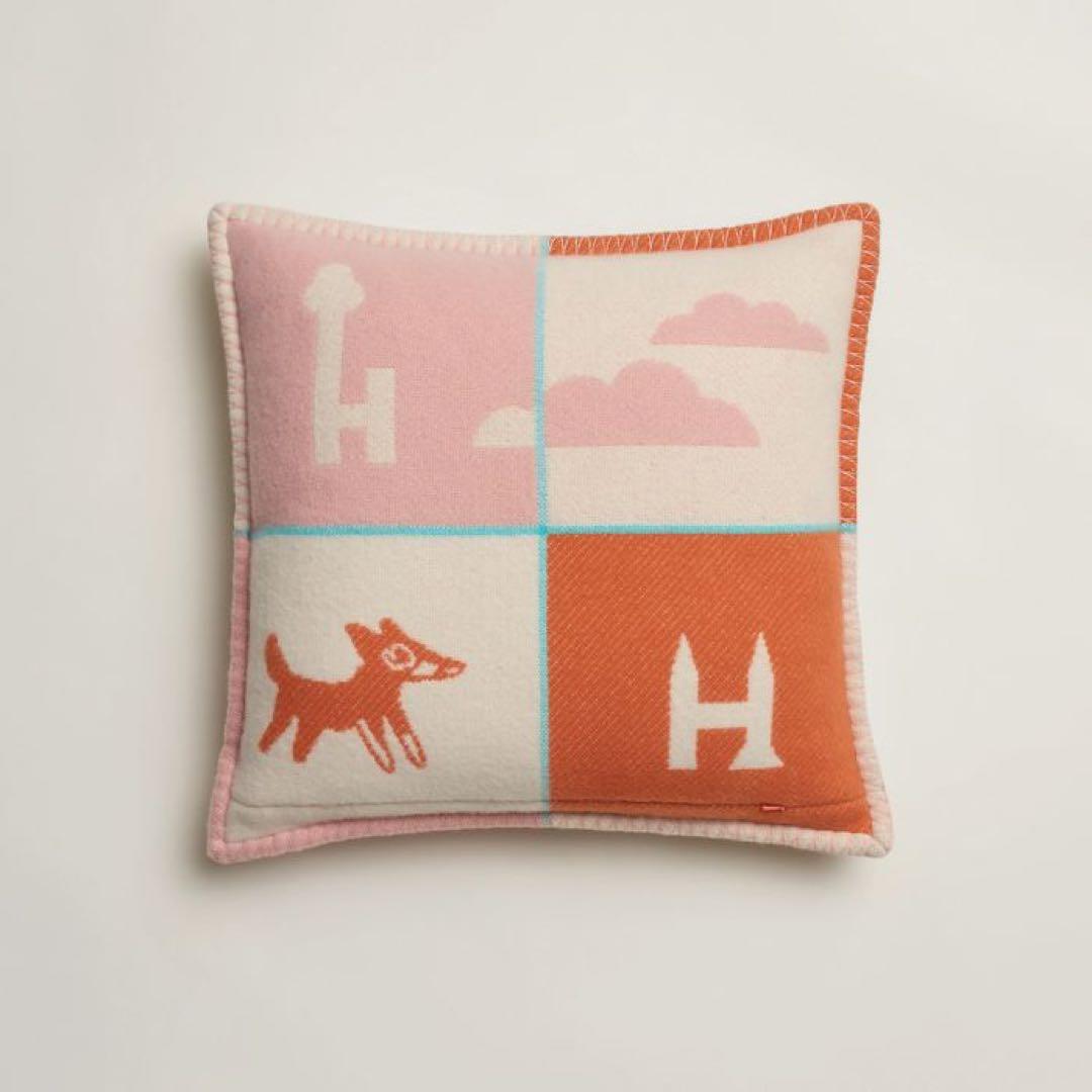 エルメス　クッション　アヴァロン　エポぺ　ピンク