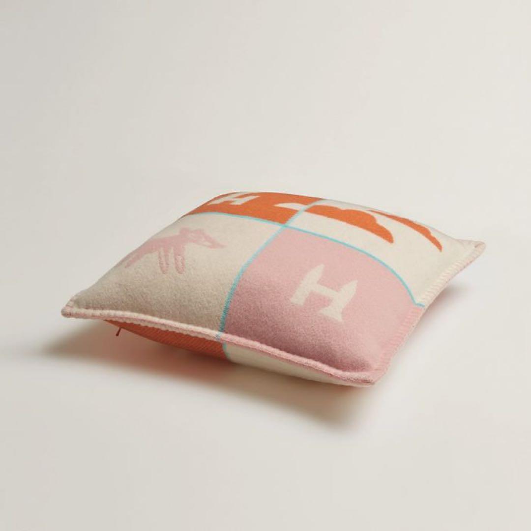 エルメス　クッション　アヴァロン　エポぺ　ピンク