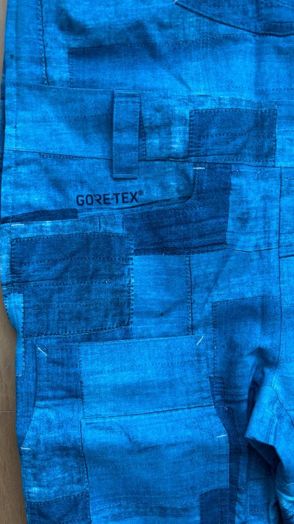 ぴ*え様 Burton Women's GORE TEX Zealous Bib