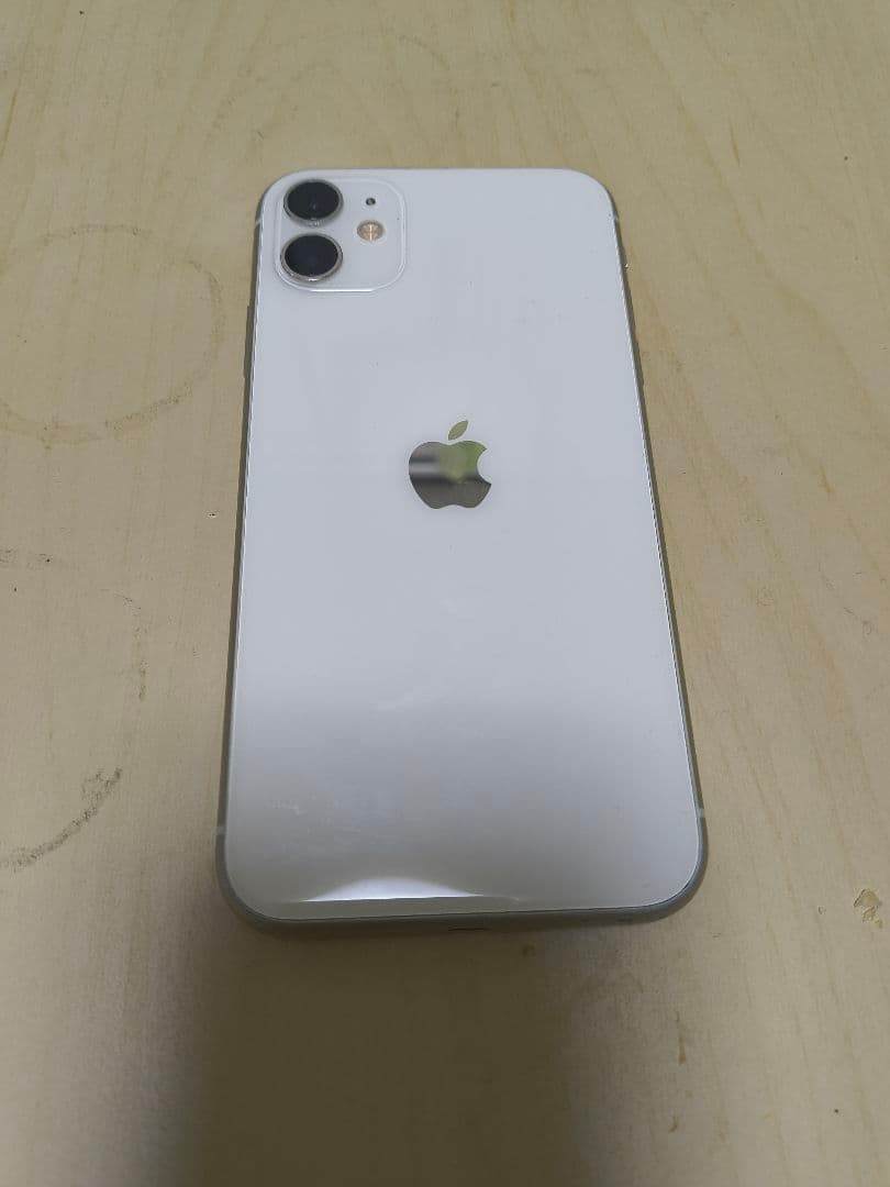 【白ロム•ジャンク】Apple iPhone 11 ホワイト 本体 ※最終価格