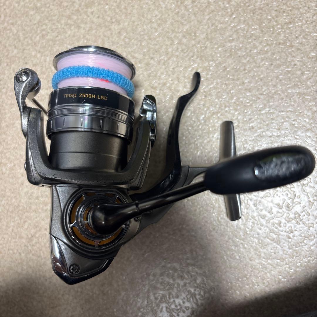 トライソ 2500-LBD レバーブレーキリール ゴメクサス リールスタンド