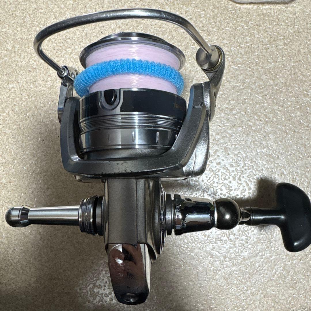 トライソ 2500-LBD レバーブレーキリール ゴメクサス リールスタンド