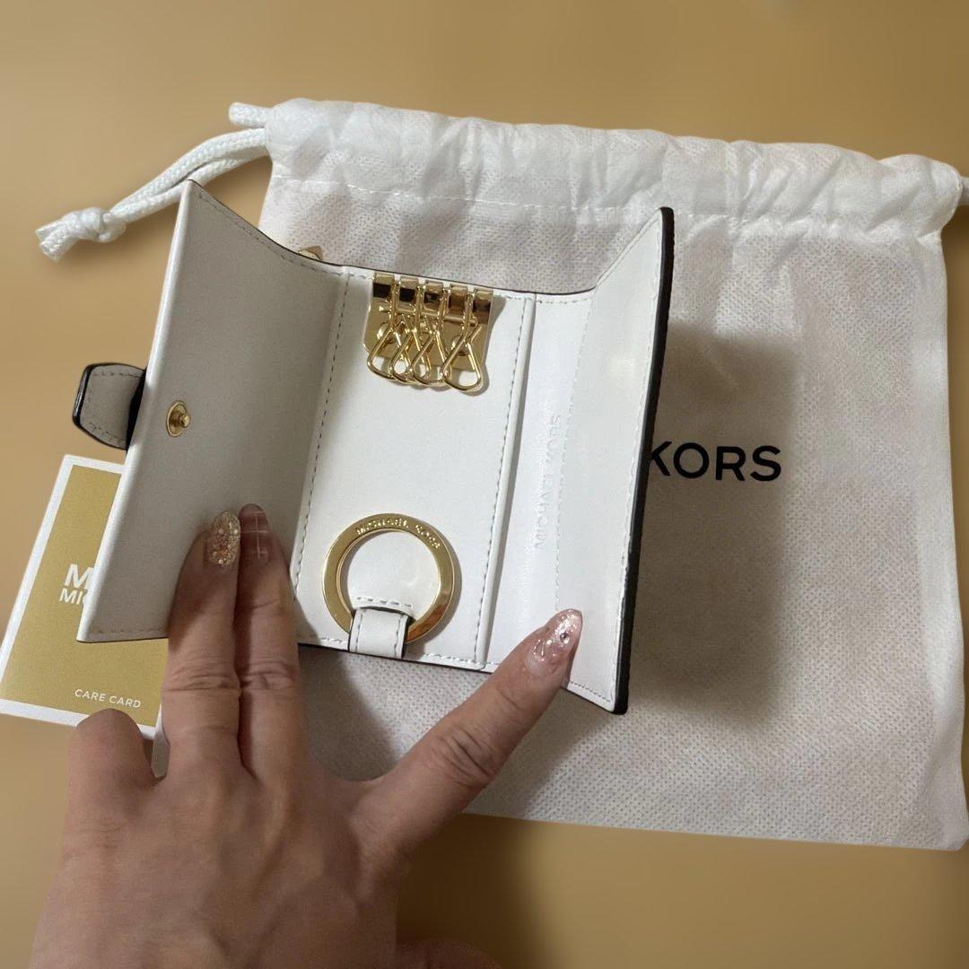 MICHAEL KORS フラップキーケース
