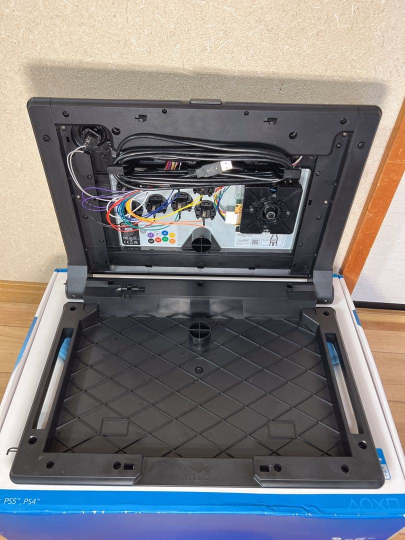 PS5、PS4 PC 用の HORI ファイティングスティック α (アルファ)