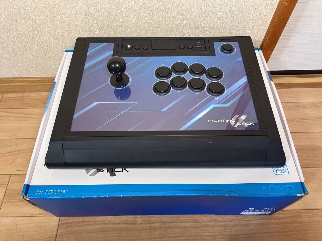 PS5、PS4 PC 用の HORI ファイティングスティック α (アルファ)