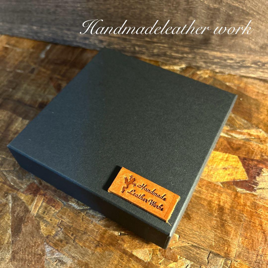 新品！コンパクト　本革　イタリア製マルゴーレザーウォレット　総手縫い真鍮金具