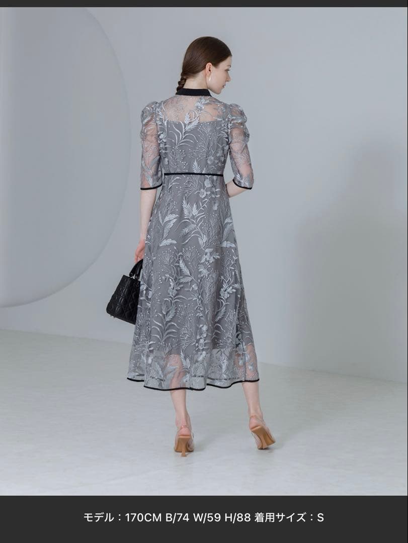 leja 花柄刺繍シースチュールパフスリーブウエストマークワンピース