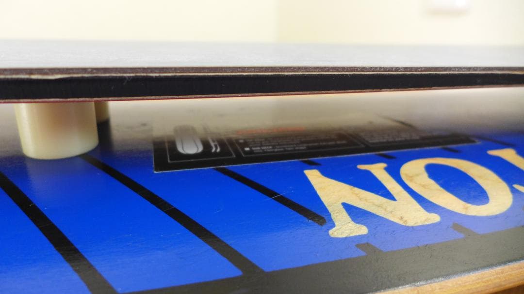 希少　未使用　非売品　BURTON　バートン　スノースケート　スノーデッキ