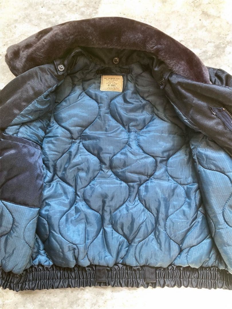 美品 U.S ARMY CWU-46/P セキュリティポリス ジャケット 40